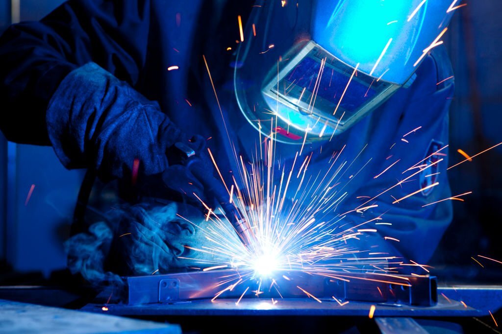 Looking for Welder Jobs in Canada? These are the latest and highly paid Welder Jobs in Canada available today. Continue reading to apply. #welderjobs #Canada #weldingcareer